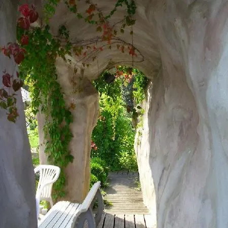 Iqbal-huette Guest house *