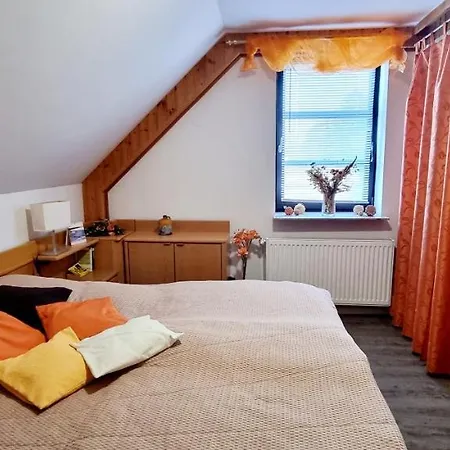 Iqbal-huette Guest house