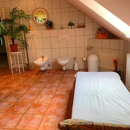 Iqbal-huette Pensionat *