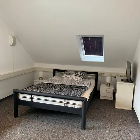 Guest house Iqbal-huette