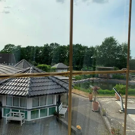 Iqbal-huette Guest house