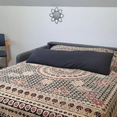 Guest house Iqbal-huette *