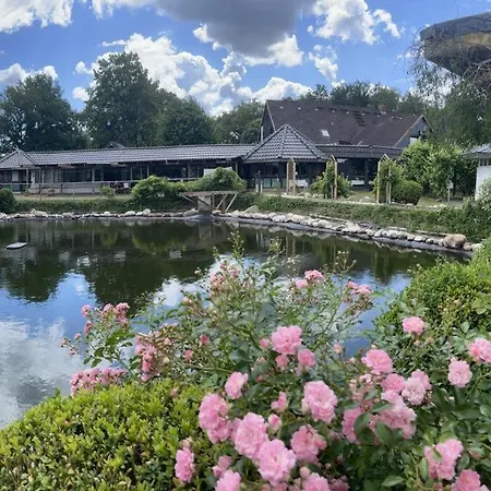 Iqbal-huette Guest house *