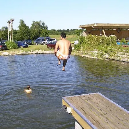 Guest house Iqbal-huette *