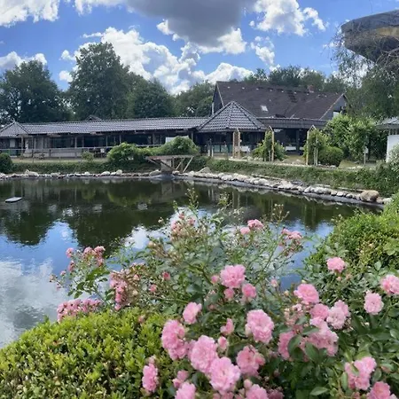 Guest house Iqbal-huette *