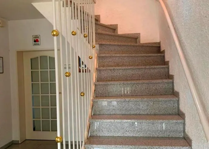 Iqbal-huette بيت ضيافة